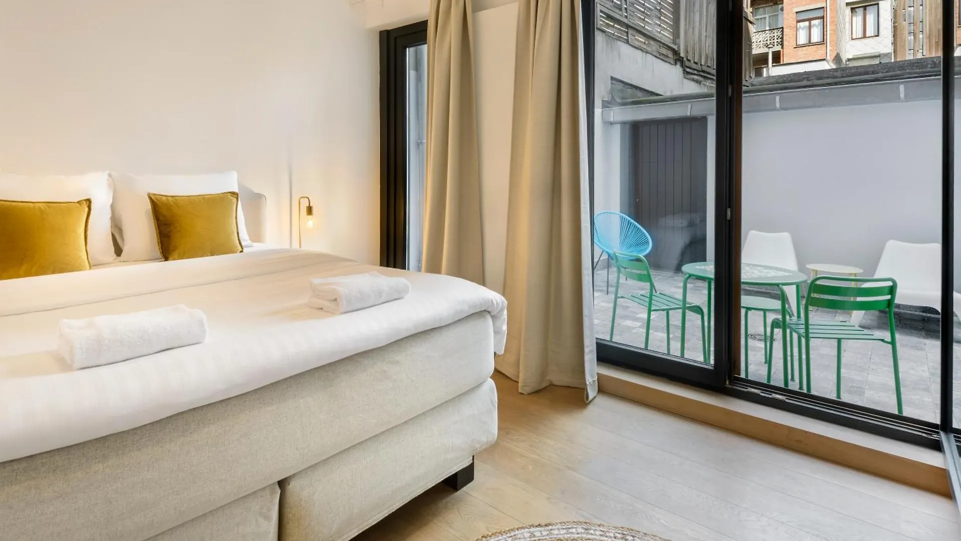 R73 Apartments By Domani Hotels Antverpy 0*,  Belgie